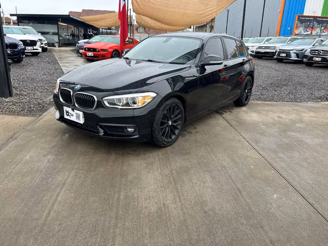 BMW 118I 1.5  2019 - Imagen 13