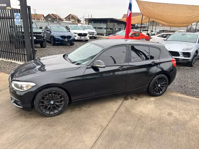 BMW 118I 1.5  2019 - Imagen 12