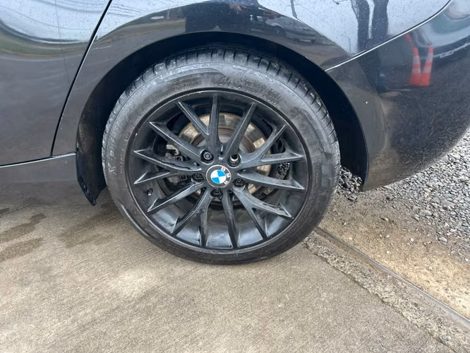 BMW 118I 1.5  2019 - Imagen 17
