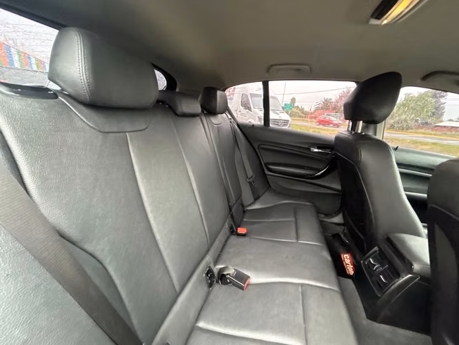 BMW 118I 1.5  2019 - Imagen 18