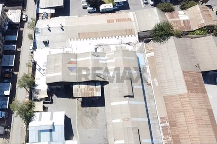 Arriendo propiedad industrial en renca
