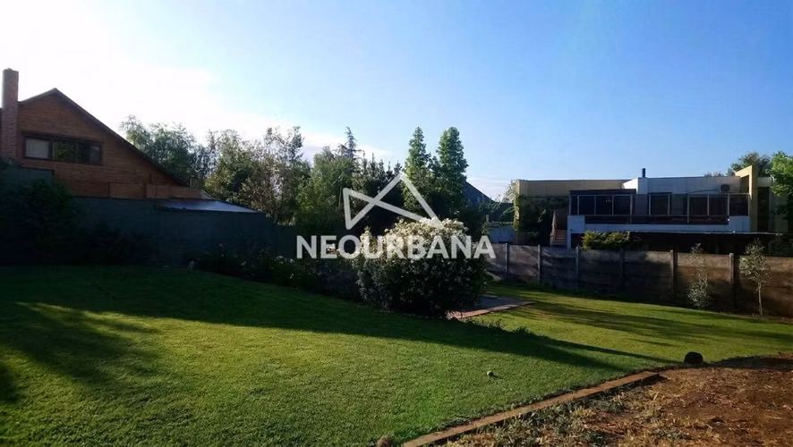 VENTA DE TERRENO EXCLUSIVO EN EL MEJOR SECTOR DE HUECHURABA