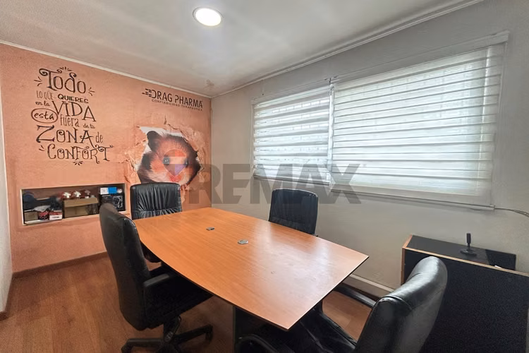 Gran local 287m²: ventas, bodegas y oficinas - Imagen 29