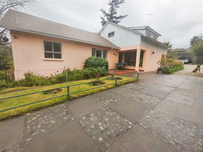 CASA Las Perdices / Padre Hurtado