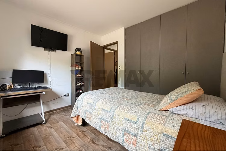 Gran casa con jardín y espacios recreativos - Imagen 21
