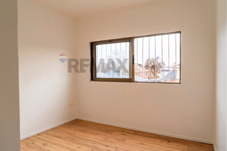 Casa remodelada en pasaje cerrado - Imagen 39