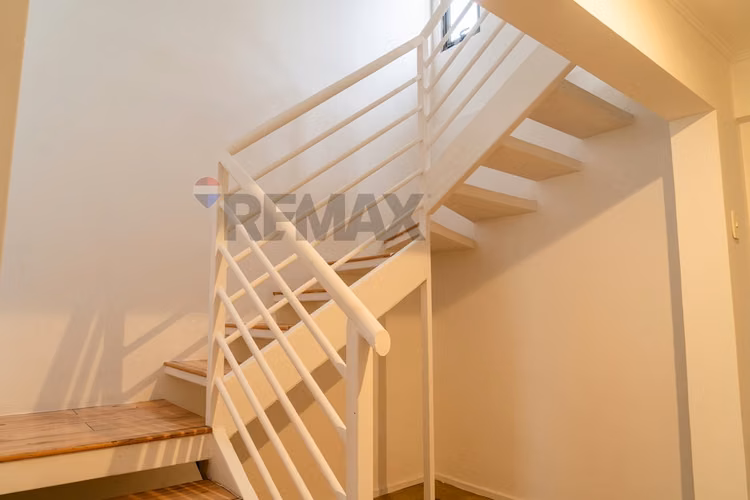 Casa remodelada en pasaje cerrado - Imagen 29