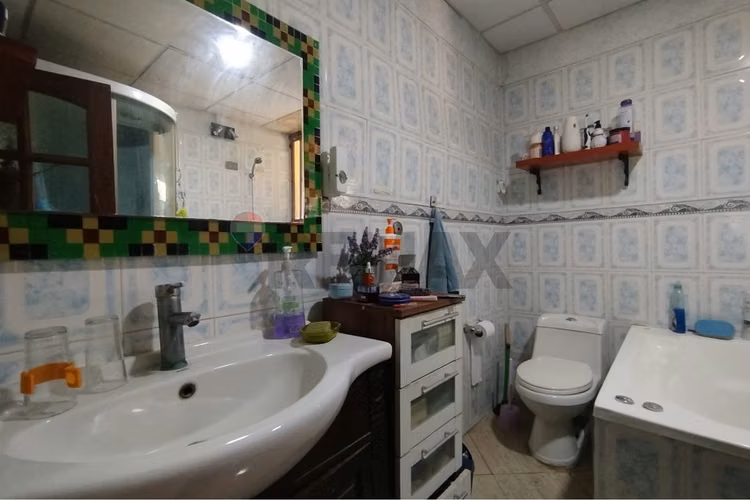 Casa patronal 1050 m2 de terreno, en la cisterna - Imagen 12