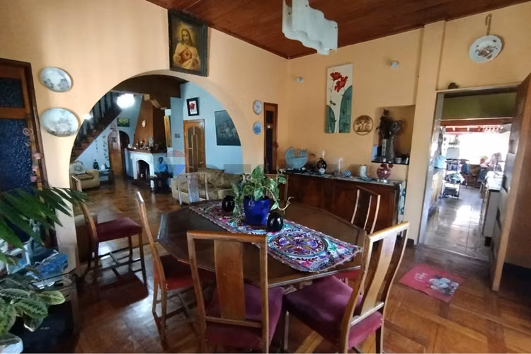 Casa patronal 1050 m2 de terreno, en la cisterna - Imagen 5