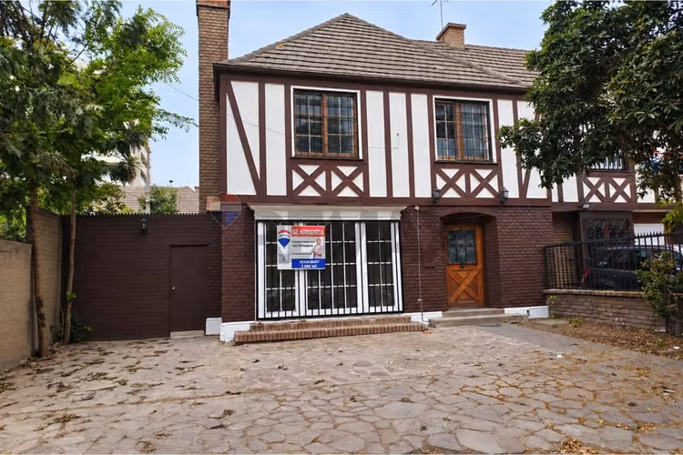 Arriendo de casa, escuela militar