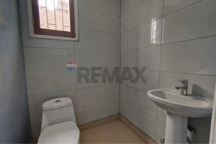 Arriendo de casa, escuela militar - Imagen 17