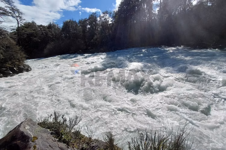 Parcela 17 con luz y acceso al río trancura - Imagen 5