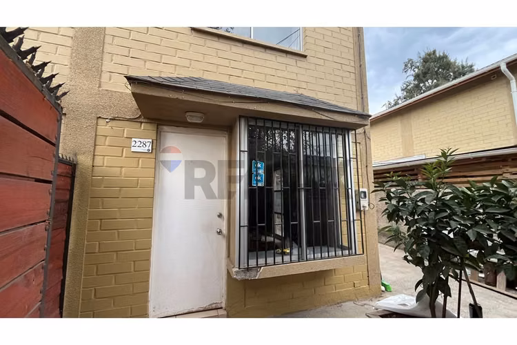 Encantadora casa en buin: modernidad y comodidad - Imagen 2