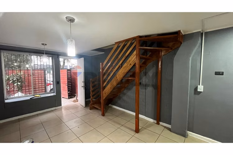 Encantadora casa en buin: modernidad y comodidad - Imagen 4