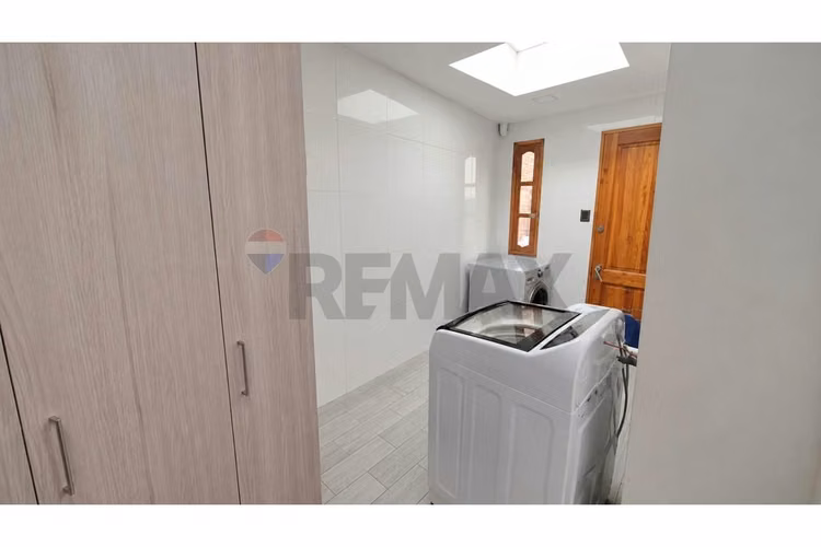 Moderna casa familiar 5d/4b/expectacular quincho - Imagen 25