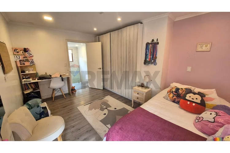Moderna casa familiar 5d/4b/expectacular quincho - Imagen 6