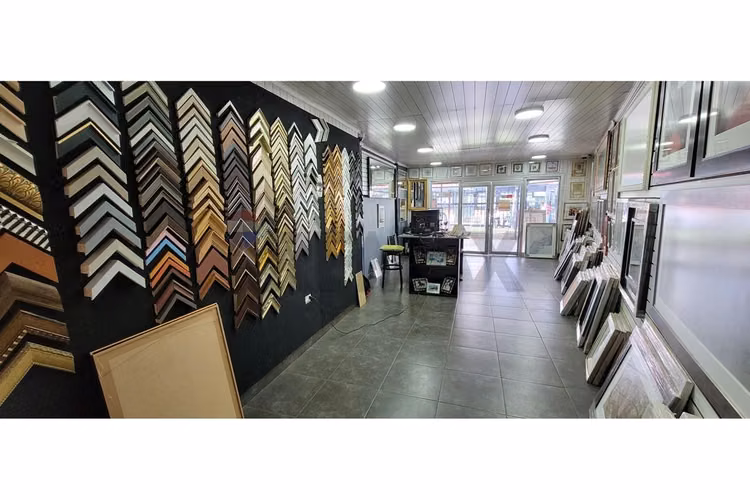 Esquina comercial estratégica en peñalolén