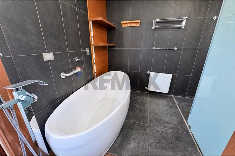 Se arrienda casa en condominio privado