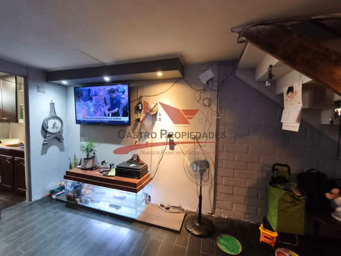 HERMOSA CASA, 4 DORMITORIOS 3 BAÑOS, LAMPA - Imagen 8