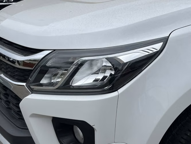 Chevrolet Colorado Ltz 4wd 2.8 At 2023 - Imagen 9