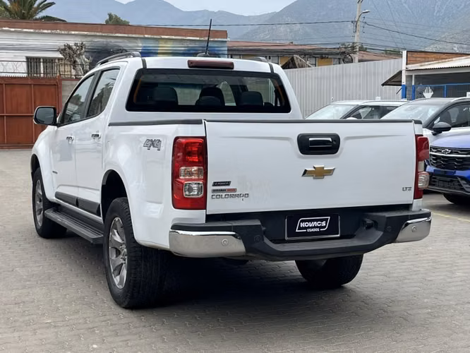 Chevrolet Colorado Ltz 4wd 2.8 At 2023 - Imagen 3