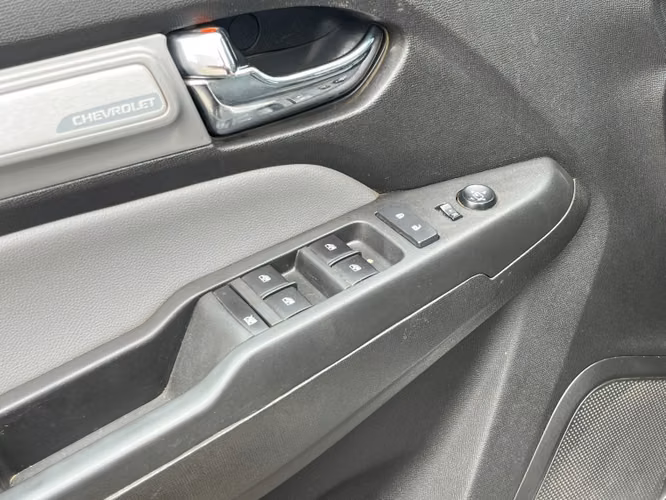 Chevrolet Colorado Ltz 4wd 2.8 At 2023 - Imagen 10