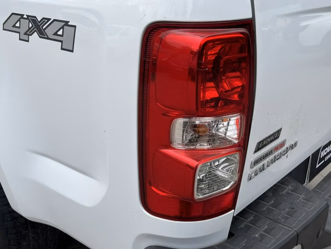 Chevrolet Colorado Ltz 4wd 2.8 At 2023 - Imagen 8
