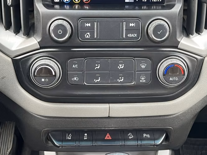 Chevrolet Colorado Ltz 4wd 2.8 At 2023 - Imagen 20