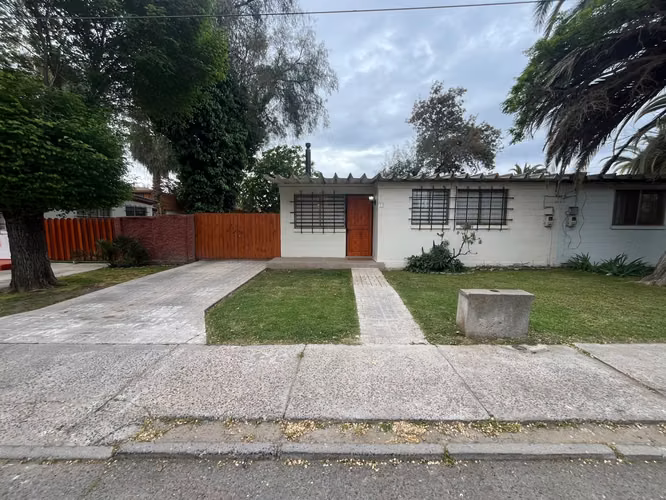 Venta de casa condominio Santa Ema Isla de Maipo