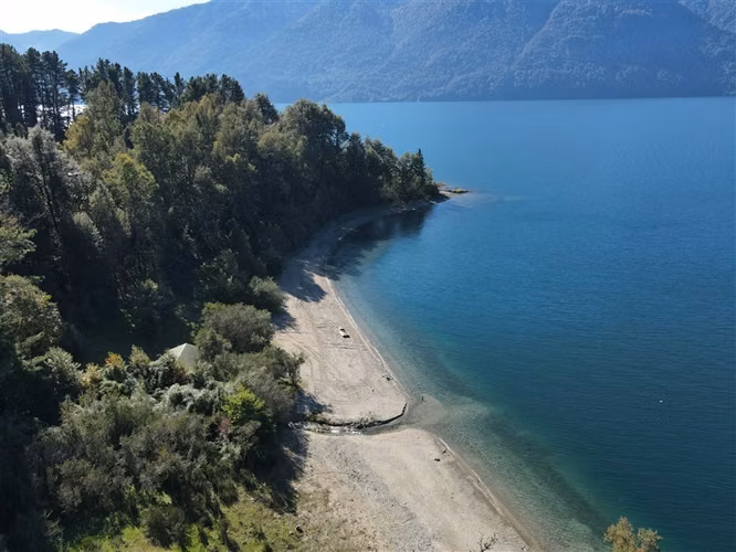 Parcelas a 1 minuto del Lago Riñihue, urbanizadas