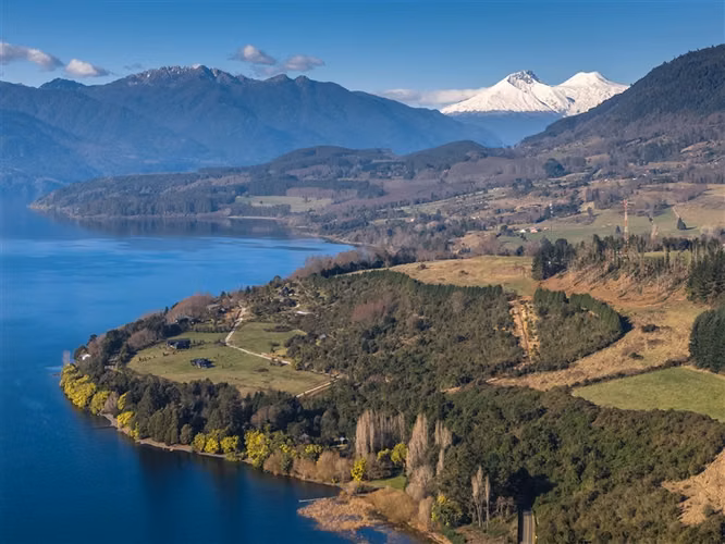 Parcelas a 1 minuto del Lago Riñihue, urbanizadas