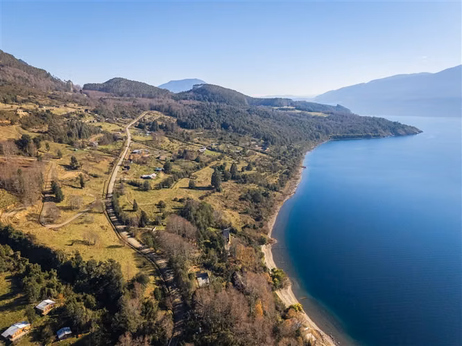 Parcelas a 1 minuto del Lago Riñihue, urbanizadas