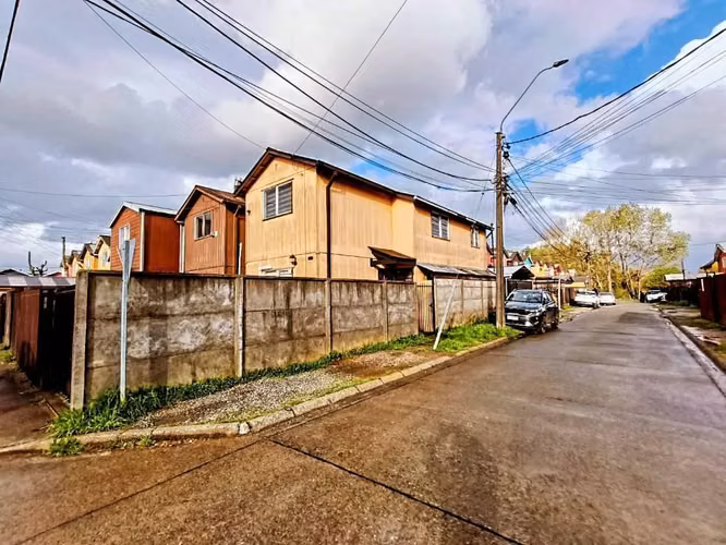 Se vende propiedad individual 4 D en Valdivia.  Ubicada en Barrio Los Conquistadores.