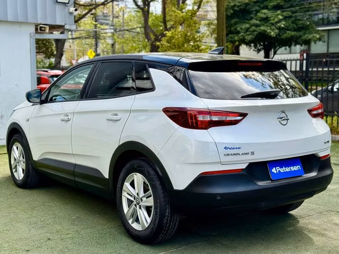 OPEL GRANDLAND X DYNAMIC 1.2 MT - 2021 | 4871 - Imagen 5