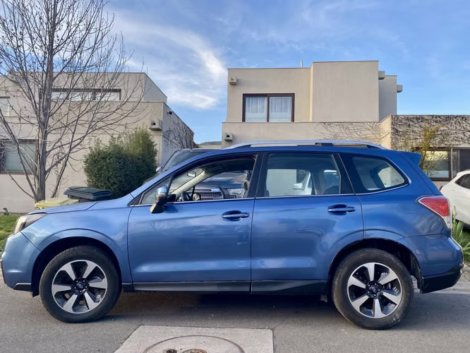 Subaru Forester 2.0 4WD, año 2017, 108.000 km.