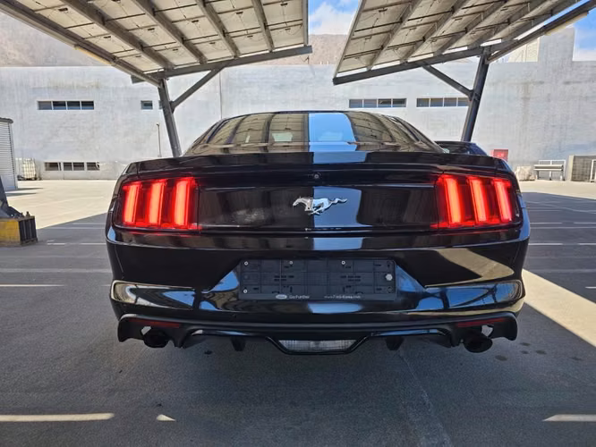 FORD MUSTANG - Imagen 4
