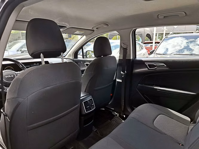 KIA SPORTAGE 2023 - Imagen 11