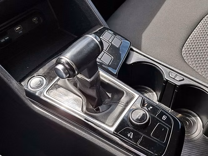KIA SPORTAGE 2023 - Imagen 17
