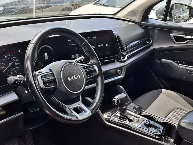 KIA SPORTAGE 2023 - Imagen 8