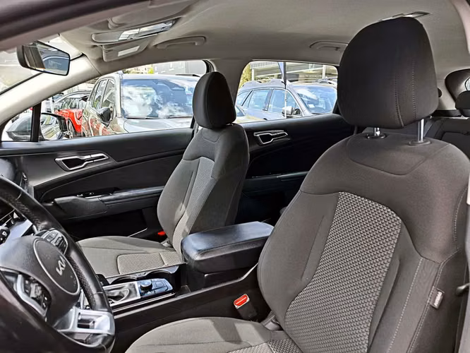 KIA SPORTAGE 2023 - Imagen 10