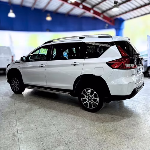 Suzuki XL7 1.5 GL 4X2 MT 5P (2022) - Imagen 10