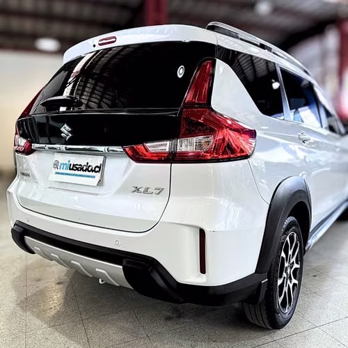 Suzuki XL7 1.5 GL 4X2 MT 5P (2022) - Imagen 7