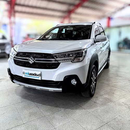 Suzuki XL7 1.5 GL 4X2 MT 5P (2022) - Imagen 11