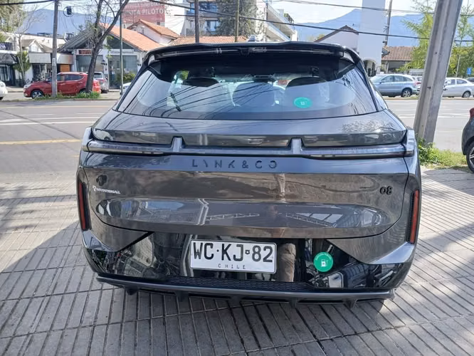 LYNK&CO 08 2027 - Imagen 7
