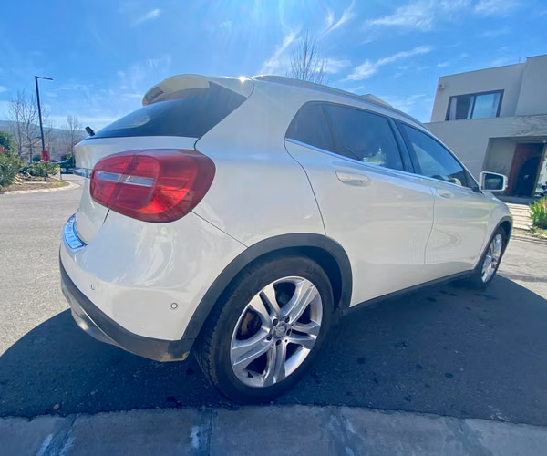 Mercedes Benz GLA 200, año 2015. - Imagen 5