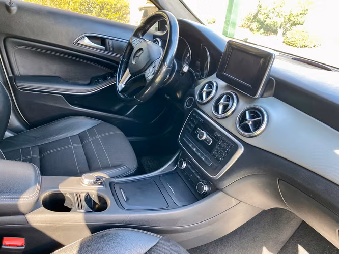 Mercedes Benz GLA 200, año 2015. - Imagen 7