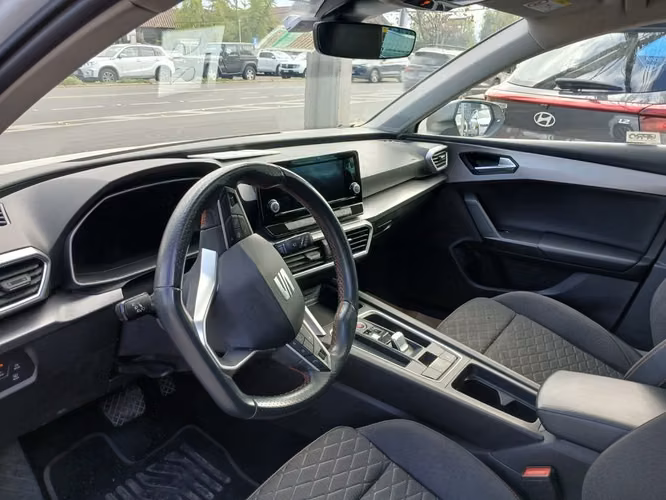 SEAT LEON 2023