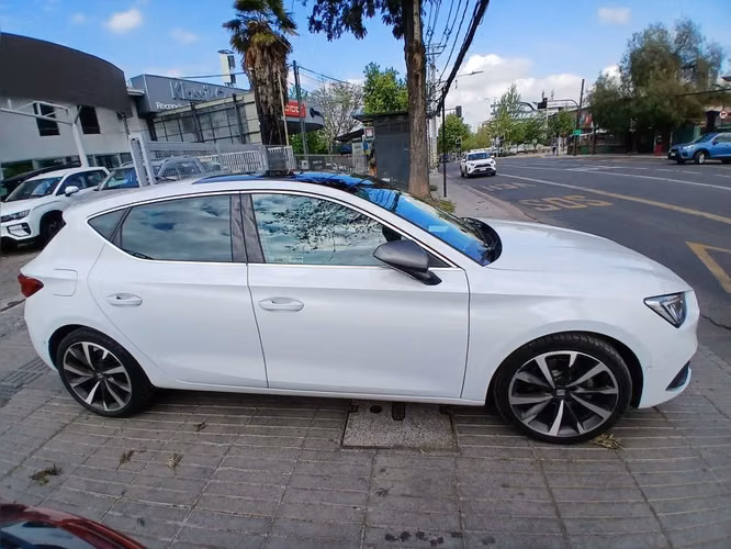 SEAT LEON 2023