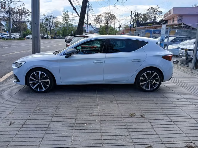 SEAT LEON 2023