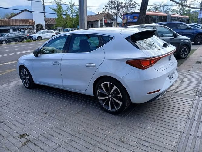 SEAT LEON 2023